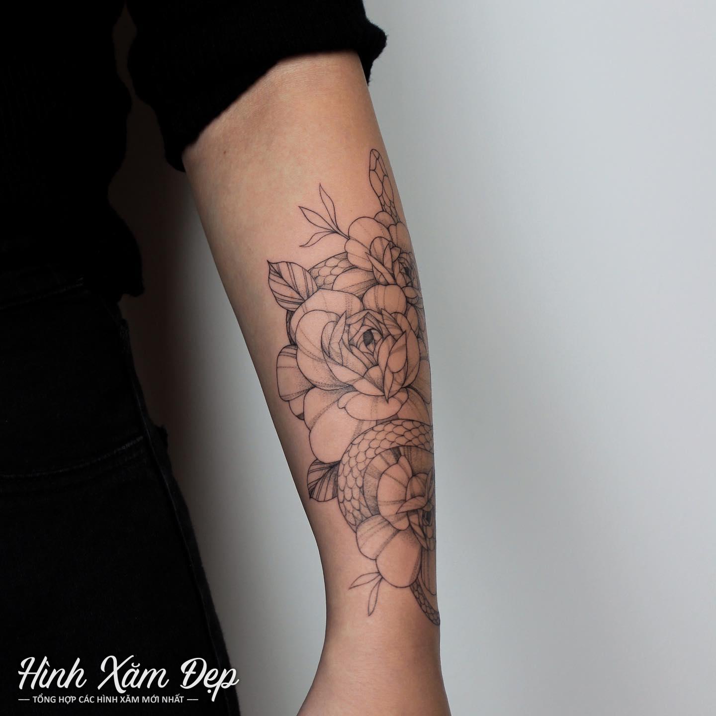Hình xăm bông hoa cánh tay (3)