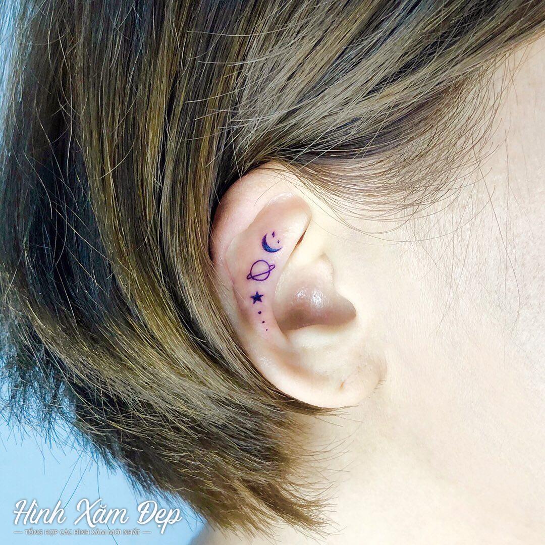 Hình xăm đẹp mini vành tai