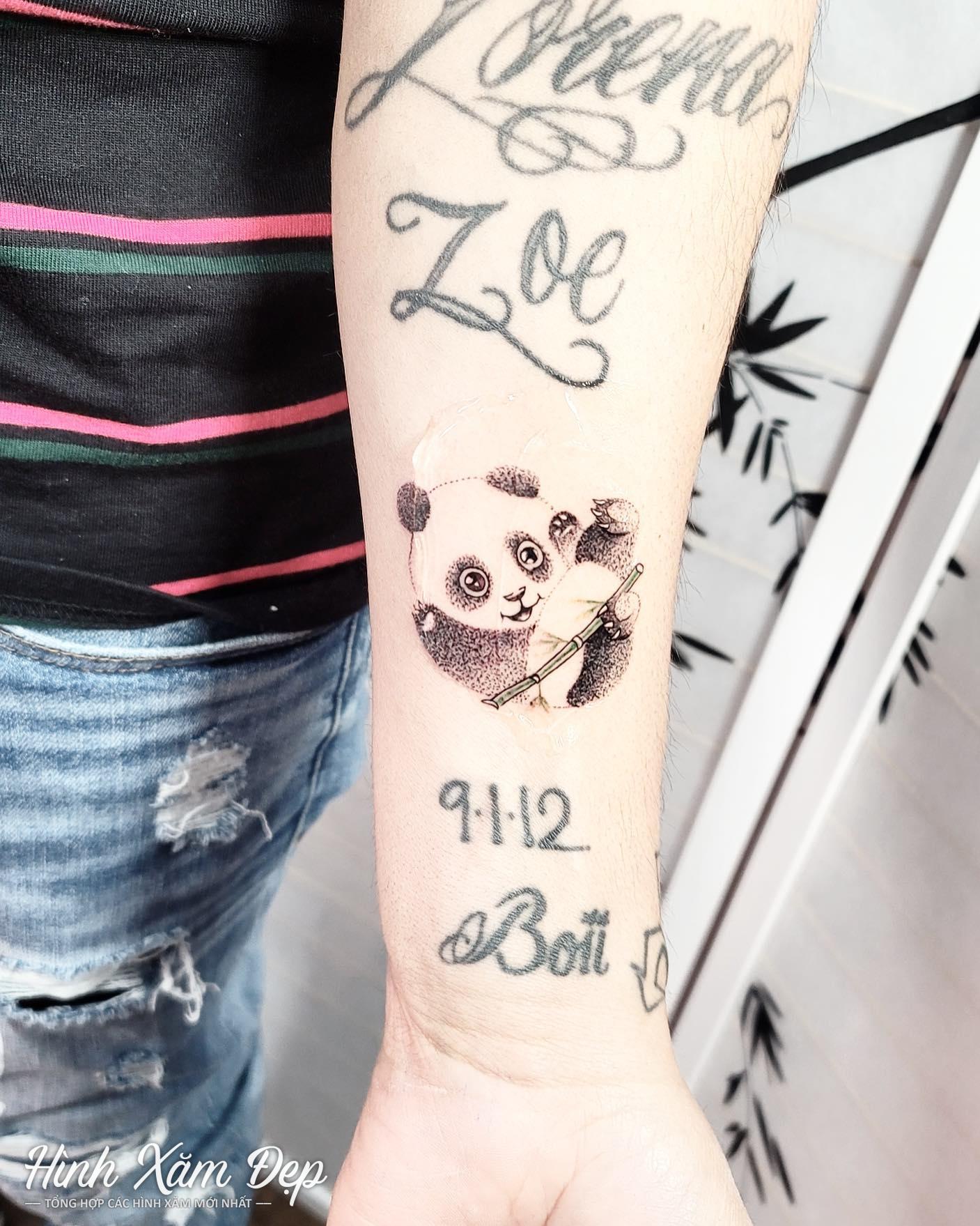 Hình xăm gấu trúc mini cánh tay