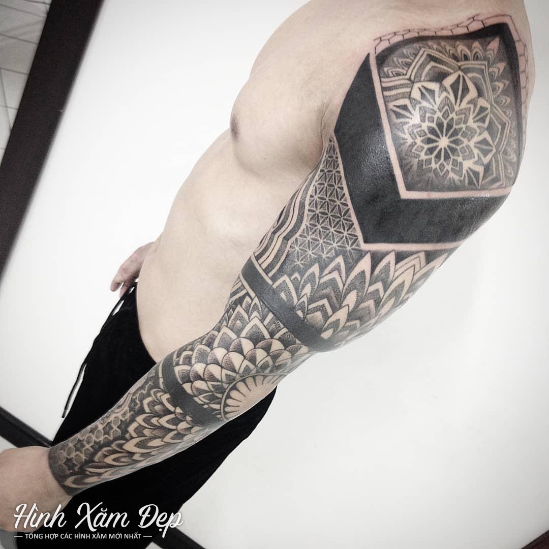 Hình xăm hoa văn maori full cánh tay