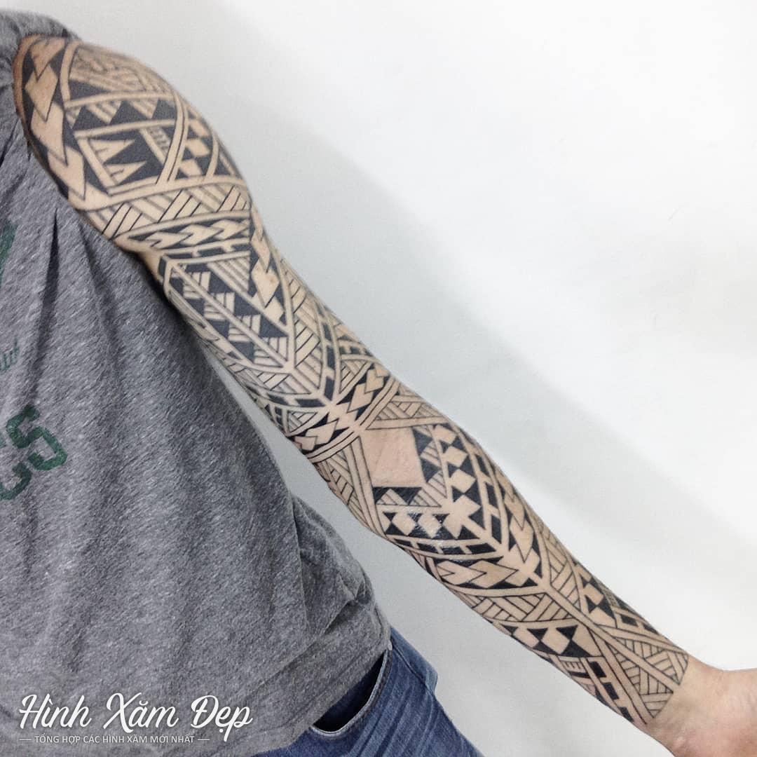 Hình xăm hoa văn maori full tay cho nam