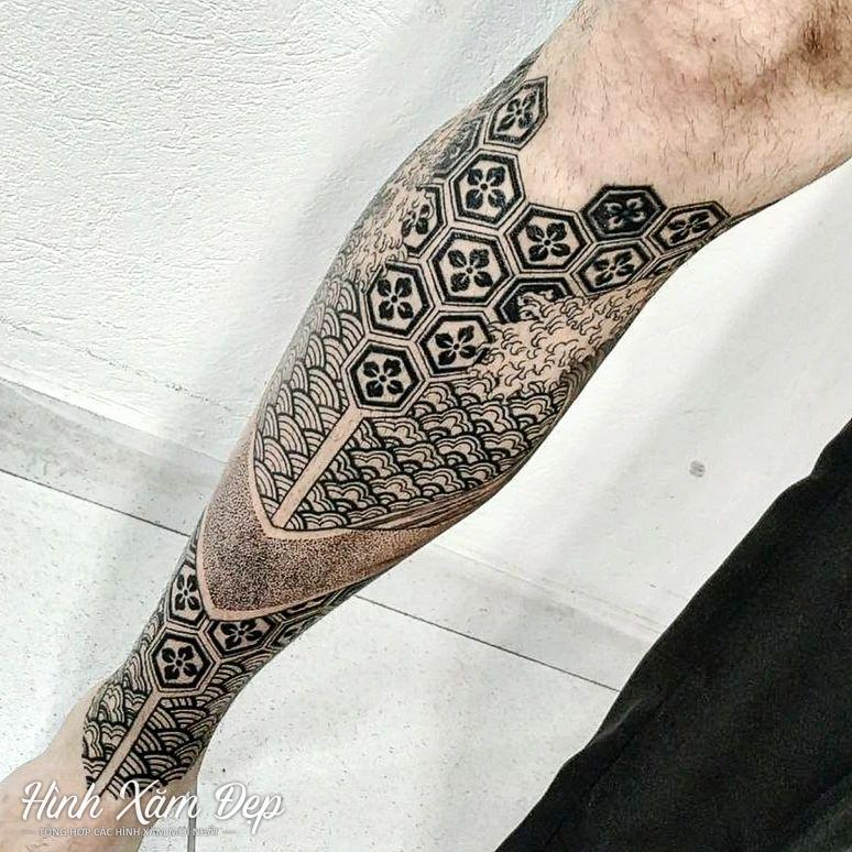 Hình xăm mandala full băp chân