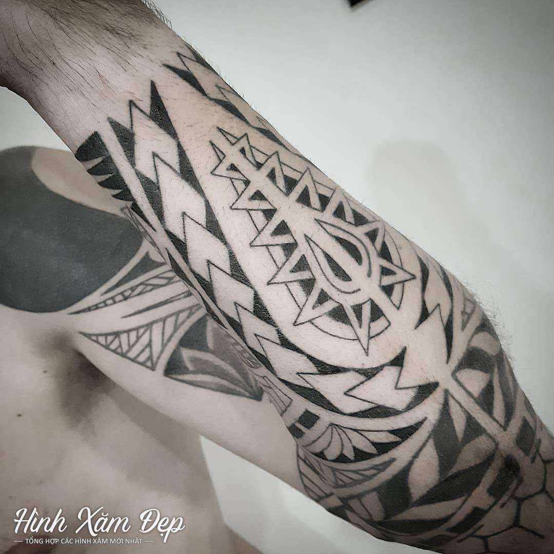Hình xăm maori full tay (2)