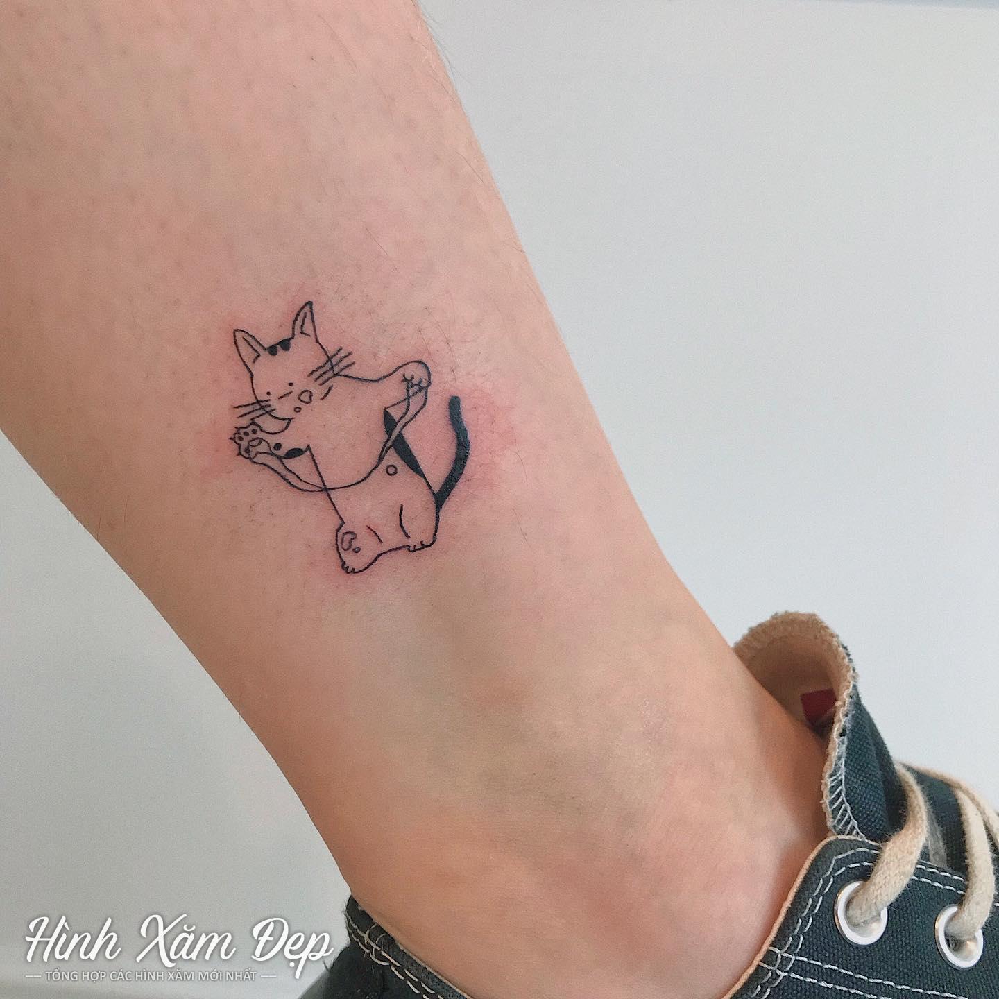 Hình xăm mini mèo cổ chân