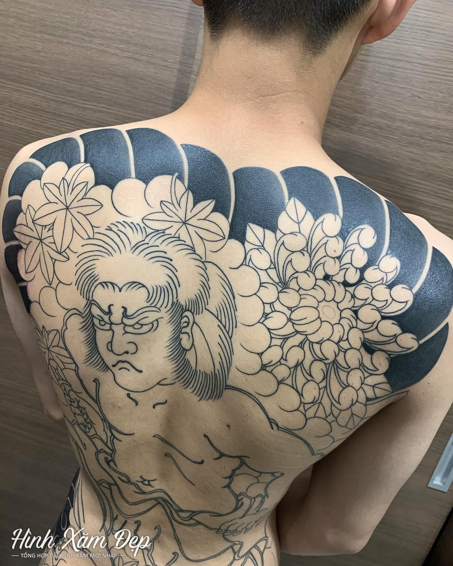 Hình xăm nhật cổ full lưng