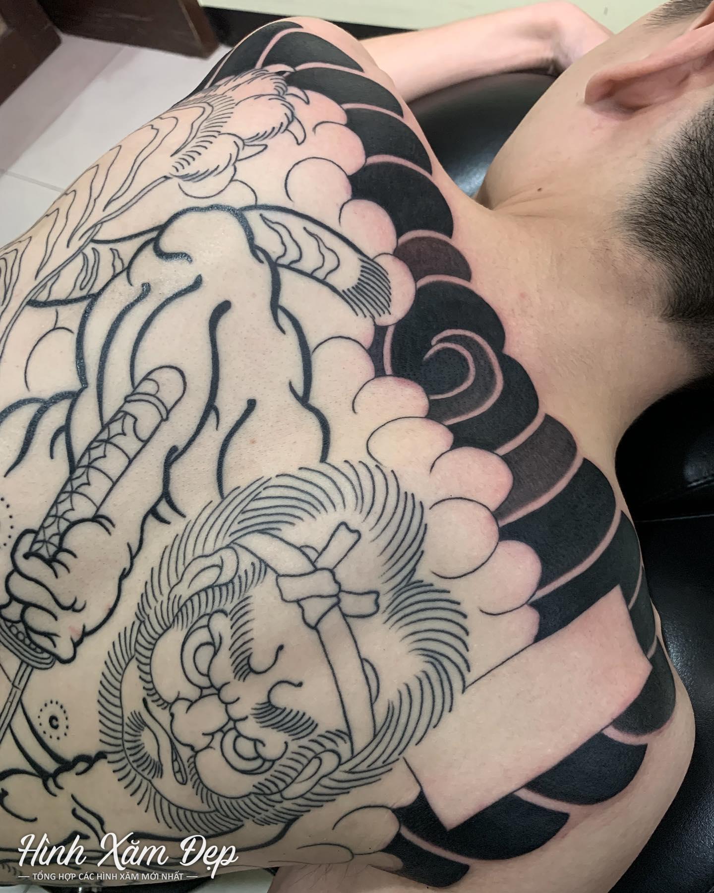 Hình xăm nhật cổ full lưng