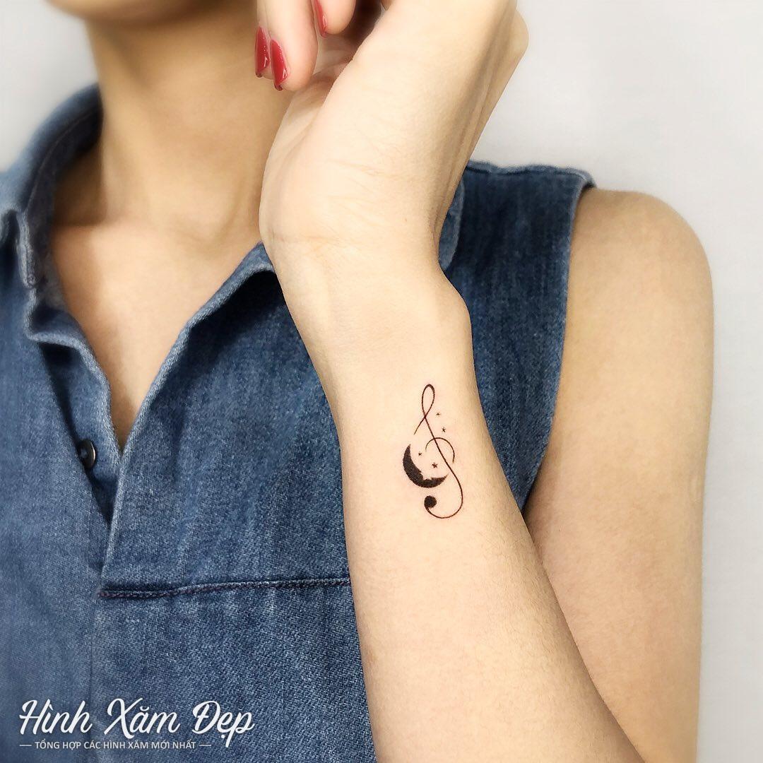Hình xăm nốt nhạc cổ tay