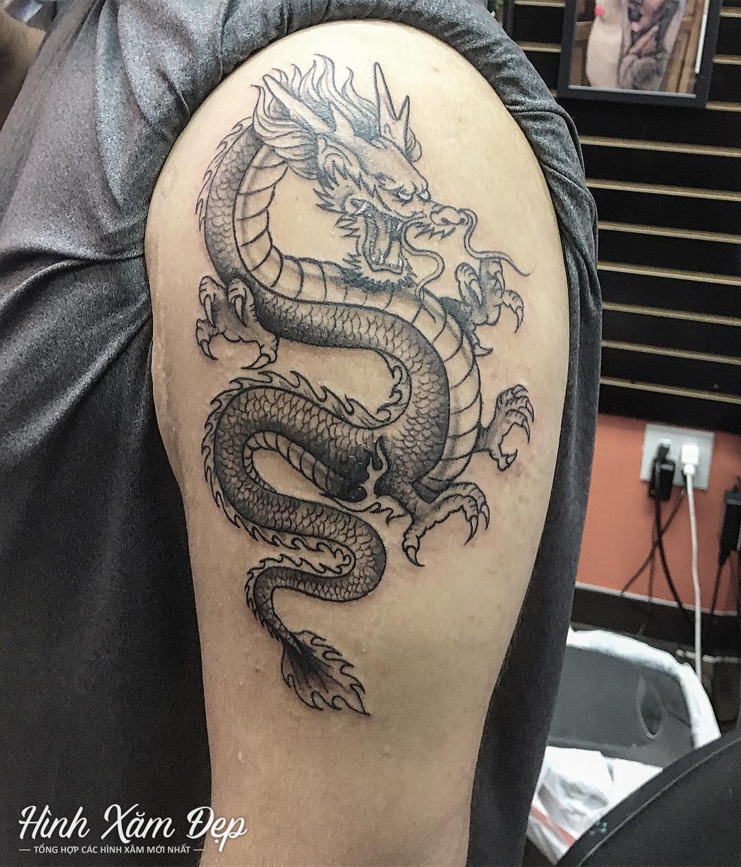 Hình xăm rồng bắp tay