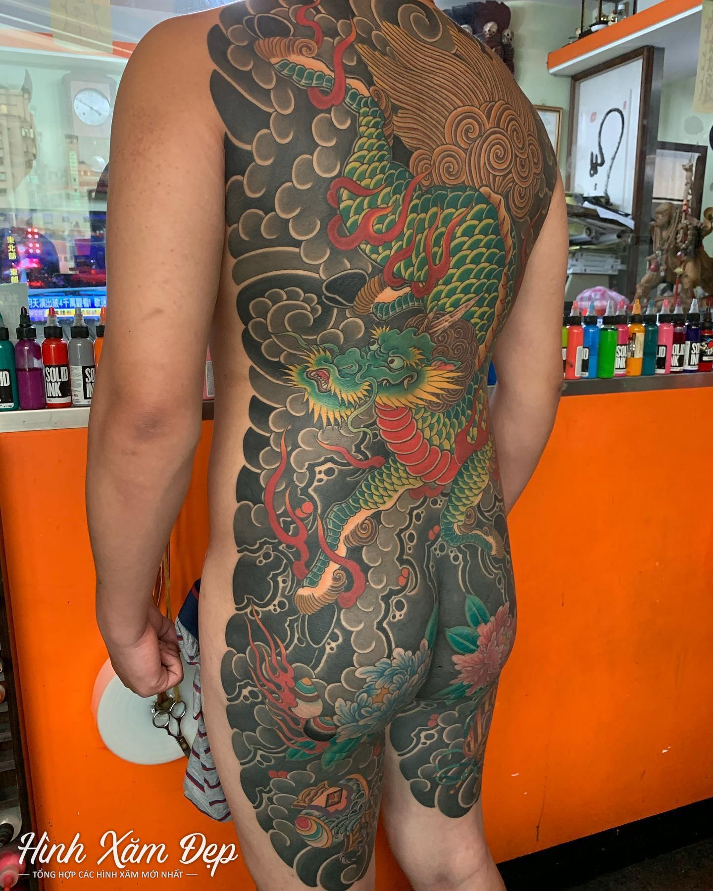 Hình xăm rồng nhật cổ full lưng